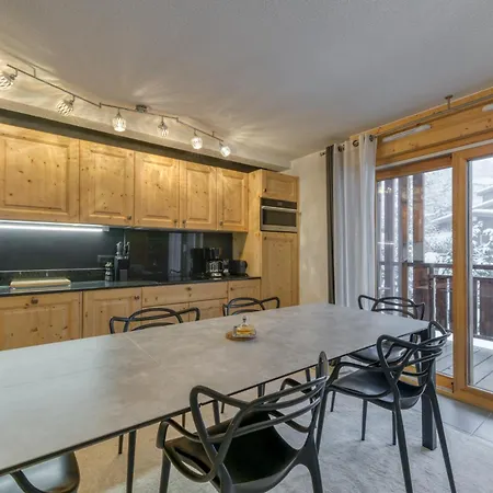 Premium Crystal Apartment