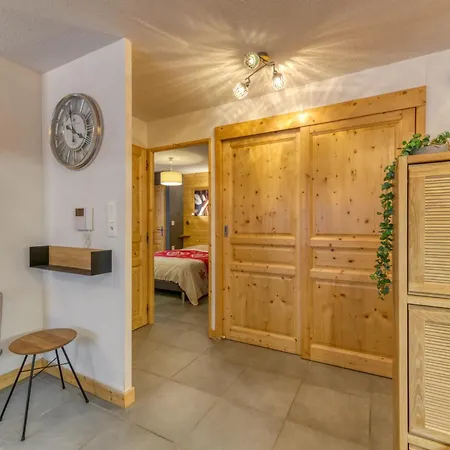 Premium Crystal Apartment
