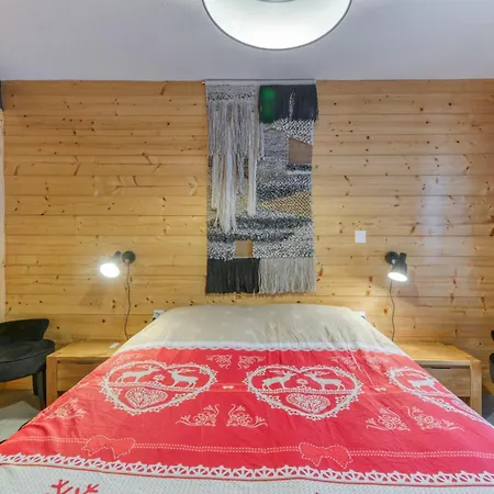 Premium Crystal Apartment